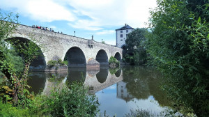 Brücke am Lahn-Camino in Limburg